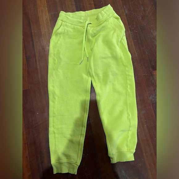 Lululemon sweatpants - Picture 1 of 2
